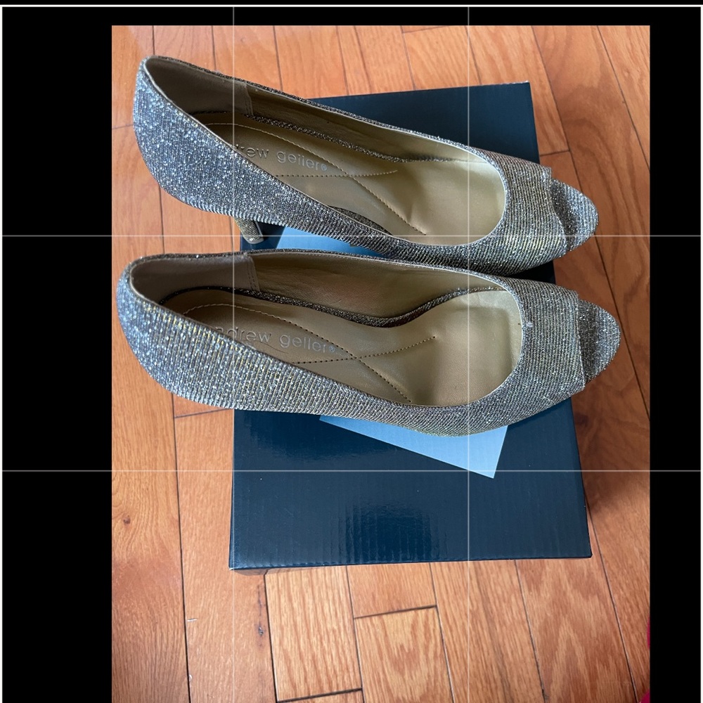 Shoes - Picture 2 of 4